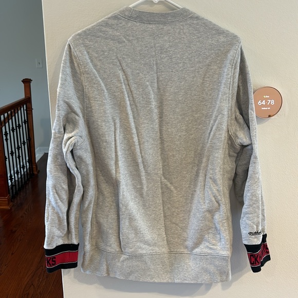 Mitchell & Ness Chicago Blackhawks Sweatshirt - Picture 7 of 7